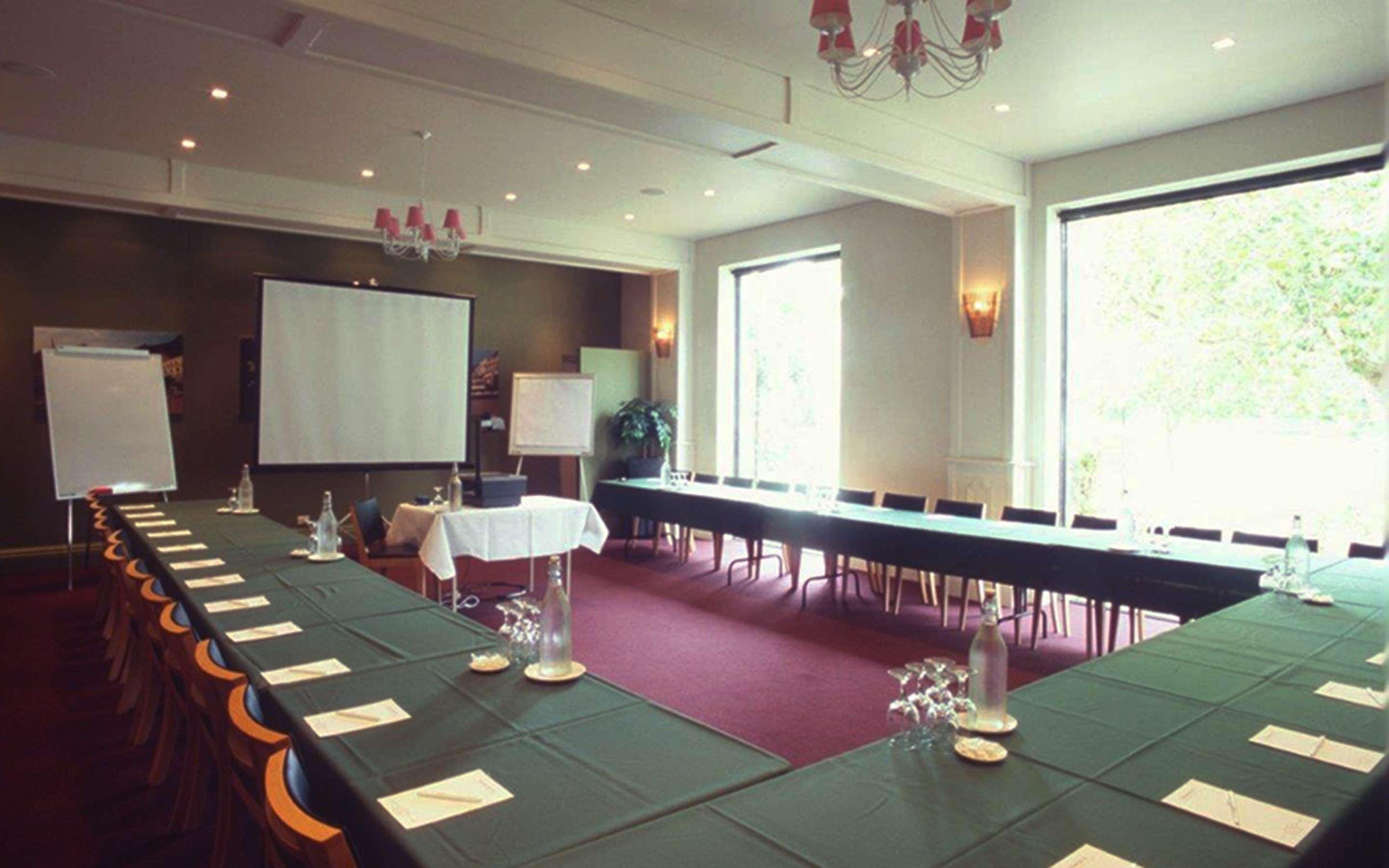 Best Western Plus The Tudor Box Hill Eksteriør billede